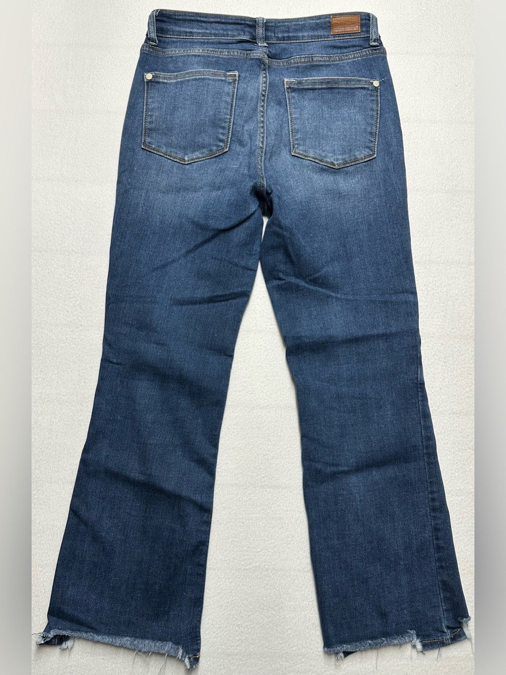 Judy Blue Women’s Size 5/27 Cropped Bootcut Jeans Raw Hem Stretch Medium Wash - Picture 3 of 4